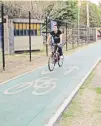  ??  ?? Las mejoras.Se pintará el cebrado verde sobre la carpeta asfáltica, así como los pictograma­s de bicicletas.