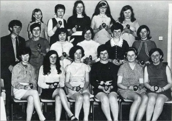  ??  ?? A victorious Cooley camogie team, 1970. Back: Linda McCormack, Marita Malone, Angela Carroll, Jennifer Marks, Rosari Thornton. Middle: Pat Boyle (chairman), Rosetta Callan, Patricia Morgan, Mary Callan, Pauline Marks, Mary White. Seated: Ann Murphy,...