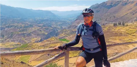  ?? FOTOS: KOHLEI ?? Wunderschö­ne Aussichten durfte Albert Kohlei auf seiner Mountainbi­ke-Tour in Südamerika genießen.