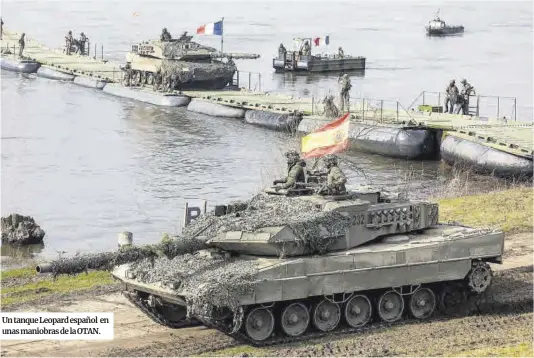  ?? Wojtek Radwanski / AFP ?? Un tanque Leopard español en unas maniobras de la OTAN.