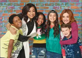  ??  ?? Issac Ryan Brown, Raven-Symoné, Navia Robinson, Sky Katz, Anneliese van de Pol and Jason Maybaum in “Raven’s Home”