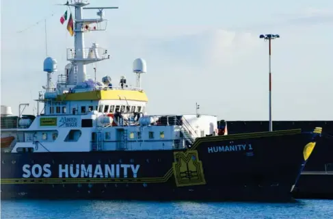  ?? (Reuters) ?? Charity ship ‘Humanity 1’ docked in the port of Catania yesterday