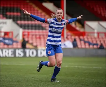  ?? Pictures: Neil Graham ?? Lauren Wade’s hit the winning spot kick as Reading beat Tottenham in the FA Cup