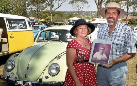  ?? Photos: Bev Lacey ?? MEMORIES: Kym and Rob Fraser’s VW has been in their family since 1961 - the car’s original owner Edna Fraser (in photograph).