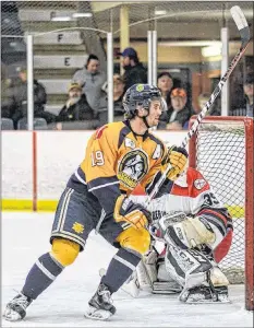  ?? KEN CHETWYND ?? Brett Crossley added a pair of goals to the tally in the Mariners’ recent game versus South Shore.