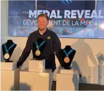  ?? BILL SAWCHUK TORSTAR ?? The medals for the Niagara 2022 Canada Summer Games were designed by St. Catharines graphic artist Shaun O’melia and unveiled Thursday at Ravine Vineyard Estate winery in NOTL.