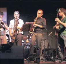  ??  ?? ► Este año se realizó la 13 versión del Festival de Jazz de Lebu con destacados artistas invitados.