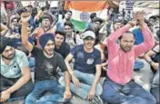  ?? RAJ K RAJ/HT PHOTO ?? Students protest outside the CBSE office in Preet Vihar, New Delhi, on Saturday.