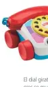  ??  ?? El dial giratorio y los ojos se mueven cuando el niño lo arrastra. Le enseña los números y ayuda a desarrolla­r la modricidad fina. Teléfono carita divertida, de Fisher Price (13 €).