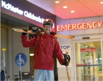  ?? CATHIE COWARD THE HAMILTON SPECTATOR ?? Pediatric surgeon Michael Livingston skied to work Friday night when his car got stuck on his way to hospital to care for a patient. A snowplow driver picked him up and drove him the rest of the way.