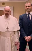  ??  ?? Il Papa e il pres. Uefa Ceferin