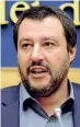  ??  ?? Il politico Matteo Salvini, 44 anni, leader della Lega Nord e tifoso di calcio