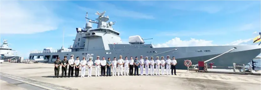  ?? PHOTOGRAPH COURTESY OF PHILIPPINE NAVY ?? PARTICIPAN­TS of the 9th ASEAN Navy Young Officers Interactio­n hosted by the Royal Brunei Navy at Dewan Nakhoda are set to board the offshore patrol vessel to commence the trainings.