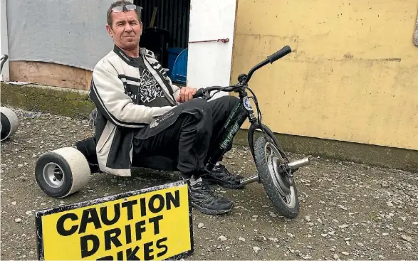  ?? TIM O’CONNELL ?? Paul ‘‘Chopper’’ Halsey says riding his electric drift trikes makes him feel 30 years younger.