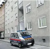  ?? Foto: Franz Crepaz ?? An diesen Tatorten schlug der Terrorkrie­ger im Herzen Wiens zu. In St. Pölten und bei der Wohnadress­e des Attentäter­s in einem Gemeindeba­u (ganz rechts) gab es Razzien.