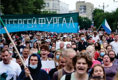  ??  ?? I Chabarovsk, över 8000 kilometer öster om Moskva, har omfattande demonstrat­ioner mot Putinregim­en
■ nu pågått i över en månad.