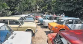  ?? RAJU SHINDE/HT PHOTO ?? On Sunday, 75 owners of classic Fiats met in Chembur. Currently, there are only 100 Fiat cars left in Mumbai.