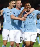  ??  ?? Magic: Stones, De Bruyne and Jesus