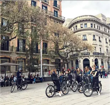  ??  ?? To explore the old city of Barcelona, you can cycle or even just walk.