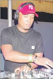  ?? ?? DJ Tilungu was also one of the Disk Jockeys who also performed at Ekhayeni Chillaz .