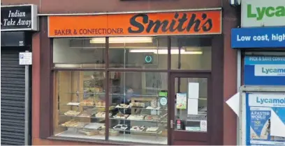  ?? Google streetview ?? ●●Staff at Smith’s bakers in Castleton wrapped tea towels around a stab victim’s leg