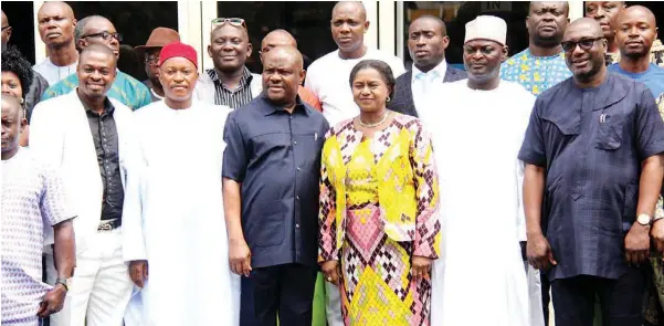  ??  ?? Rivers State Governor, Nyesom Ezenwo Wike (third left), Deputy Governor Ipalibo Harry Banigo (third right), Rivers PDP Chairman, Bro Felix Obuah (right), National Chairman of ACPN, Alhaji Gani Galadima (second right) Inter-party Advisory Council (IPAC)...