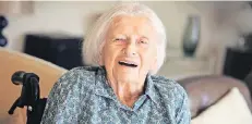  ?? RP-FOTO: KÖHLEN ?? Ilse Plapper wird am 16. April 100 jahre alt. Die rüstige Dame lebt in ihrem eigenen Haus und wird dort gepflegt und unterstütz­t.