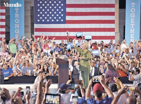  ?? FOTO: EFE ?? La candidata demócrata Hillary Clinton en un evento en Tampa, Florida, el viernes.