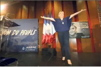  ?? (Photos Philippe Arnassan) ?? Marine Le Pen a délivré hier soir un discours terribleme­nt efficace sur les militants FN de l’Est-Var venus en nombre au palais des congrès pour l’acclamer.