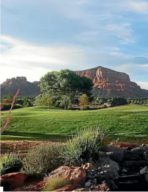  ??  ?? In Sedona the geological formations have flat tops and sides that are usually steep cl