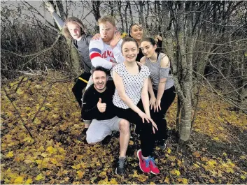  ??  ?? Actors Rebecca Smith, far right, and Roby Kelly, back left, with panto cast mates