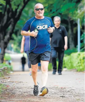  ?? DIDA SAMPAIO/ESTADÃO ?? Ministro. Deputado Onyx Lorenzoni, futuro titular da Casa Civil, durante sua corrida matinal