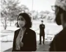  ?? Marie D. De Jesús / Staff photograph­er ?? Harris County Judge Lina Hidalgo is welcomed by medical staff at Lyndon B. Johnson Hospital last week.