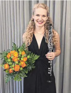  ?? FOTO: PRIVAT ?? Im „Konzert für Oboe und Orchester“ist Annika Oser als Solistin zu hören.