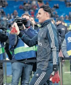  ??  ?? NO CUENTA. Keylor sabe que para Solari el titular es Courtois.