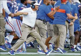  ?? STEPHEN M. DOWELL / ORLANDO SENTINEL ?? Under Florida coach Dan Mullen, the Gators’ 16-3 overall record, led by a talented defense, has allowed the offense time to figure itself out.