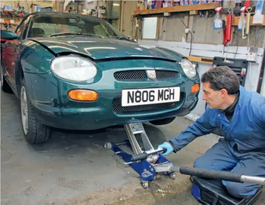  ??  ?? The MGF has central jacking points at the front and rear, making it ideal for a spot of cheap DIY corner weighting.