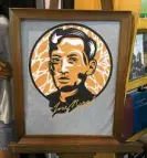  ??  ?? GRAPHIC tee design featuring José Rizal at the stall of the NHCP.