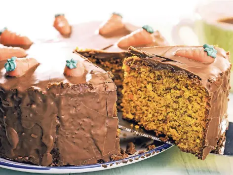  ?? FOTO: ISTOCK ?? Der britische Verwandte des Rüblikuche­ns heißt Carrot Cake. Und weil er so köstlich schmeckt, wird er auch hierzuland­e serviert.