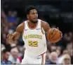  ?? TONY GUTIERREZ — THE ASSOCIATED PRESS ?? Golden State Warriors forward Glenn Robinson III recently establishe­d ARI (Angels are
Real Indeed), a foundation dedicated to empowering fathers and supporting single-parent households.