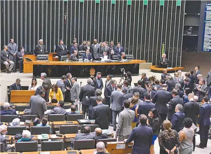  ?? ZECA RIBEIRO/CÂMARA DOS DEPUTADOS ?? O projeto de recuperaçã­o fiscal foi retirado ontem de pauta mas deverá voltar para ser votado na terça ou quarta-feira da semana que vem