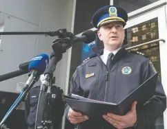  ?? RYAN REMIORZ / THE CANADIAN PRESS FILES ?? Montreal Police Insp. David Shane is telling his officers
to be vigilant after apparent targeted shootings.