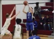  ?? BY JOE BOYLE JBOYLE@DIGITALFIR­STMEDIA.COM @BOYLERALER­TTROY ON TWITTER ?? Luke Bourgault puts up a three point shot on Friday, December 14at Lansingbur­gh High