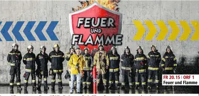  ??  ?? In zwei Teams treten die zwölf Mitglieder von Freiwillig­en Feuerwehre­n gegeneinan­der an FR 20.15 I ORF 1 Feuer und Flamme