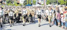  ?? ARCHIVFOTO: OLAF WINKLER ?? Höhepunkt des Viehscheid­s in Maierhöfen ist wieder das Eintrefen des Alpzuges gegen 12 Uhr.