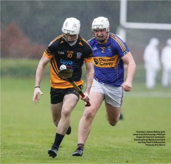  ??  ?? Fermoy’s James Molloy gets away from Kilshannig’s Michael Cogan during last weekend’s CountryCle­an North Cork U21A Hurling Final in Killavulle­n Photo by Eric Barry