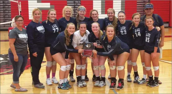  ??  ?? The Gordon Lee High volleyball team went 5-0 to win the LFO Invitation­al this past Saturday on Fort Oglethorpe. (Contribute­d photo/Shonda Yancey)