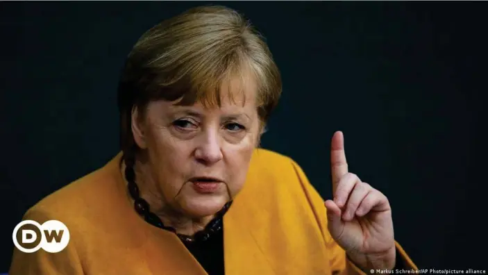  ??  ?? Merkel always said she would wait her turn before getting vaccinated