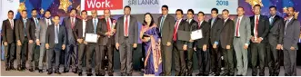  ??  ?? HNB Grameen Finance team at the awards ceremony