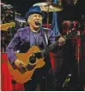  ??  ?? PAUL SIMON performs at the Hollywood Bowl in 2016. (Katie Falkenberg/Los Angeles Times/
TNS)